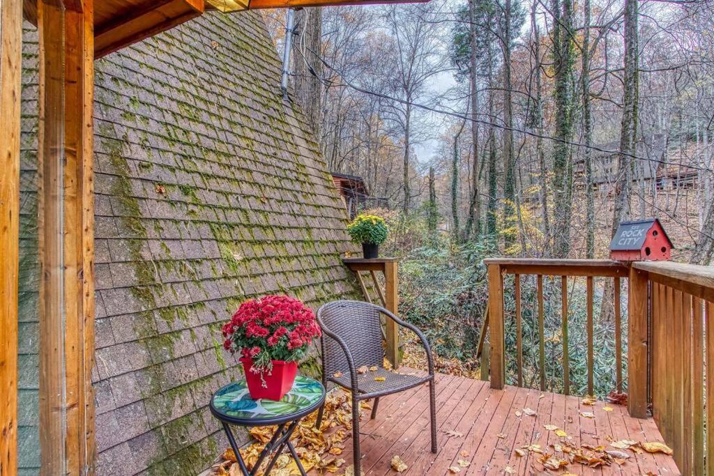 Mountain Springs Chalet Gatlinburg Eksteriør billede